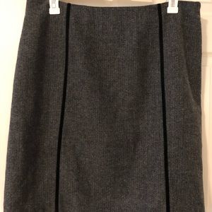 Wool Black and Grey skirt